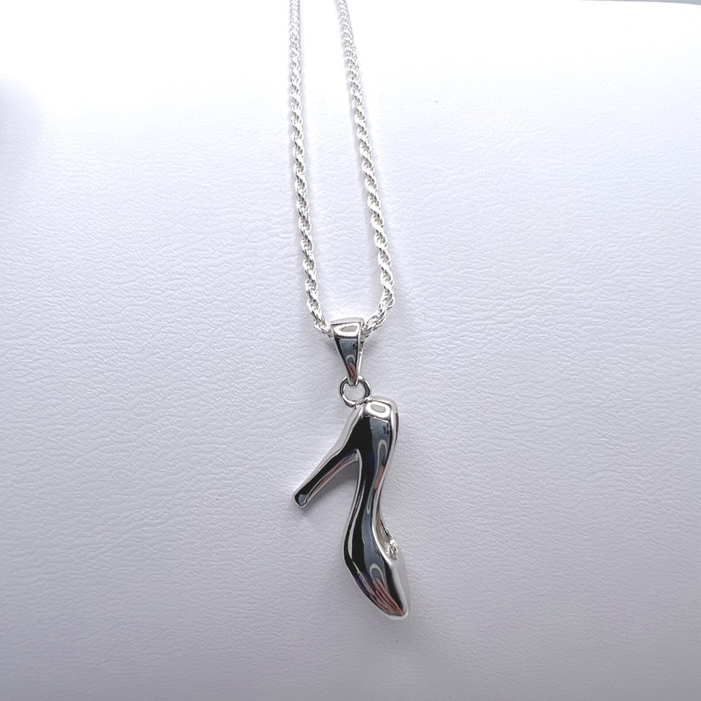 .925 Sterling Silver High Heel Shoe Necklace - Picture 4 of 17